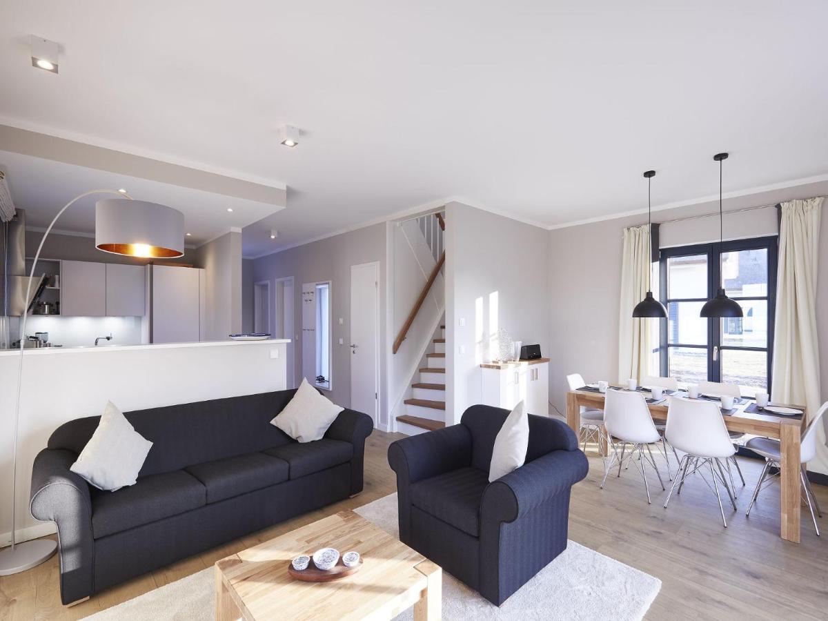 Reetland Am Meer - Premium Reetdachvilla Mit 3 Schlafzimmern, Sauna Und Kamin F07 Dranske Exterior photo